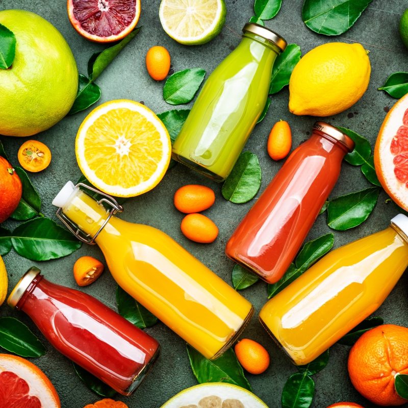 summer-drinks-citrus-fruit-juices-fresh-and-smoothies-food-background-top-view